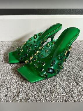 Good American Jeweled Emma Slip Heel Mule Sandals Green Rhinestone Size 6.5 Flaw